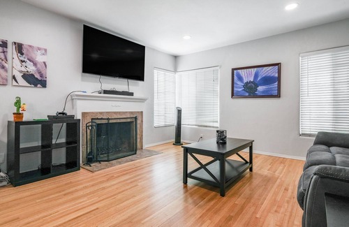 Fullerton House | Charming Home Near Disney!