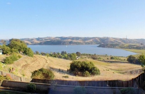 Benicia House | Charming home w/beautiful water View. Near napa and SF