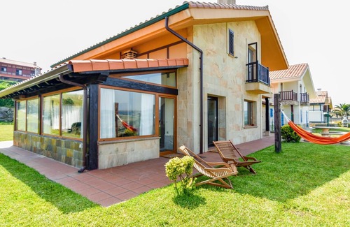 Cabo de Ajo Villa | Charming home with spectacular views