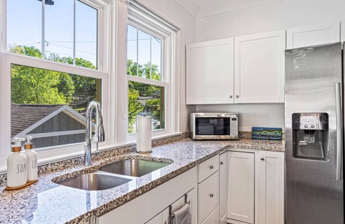 North Chattanooga House | Charming House - 5 Minutes to Downtown Chattanooga & Aquarium