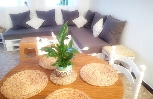 Bolonia House | Charming House in El Chaparral
