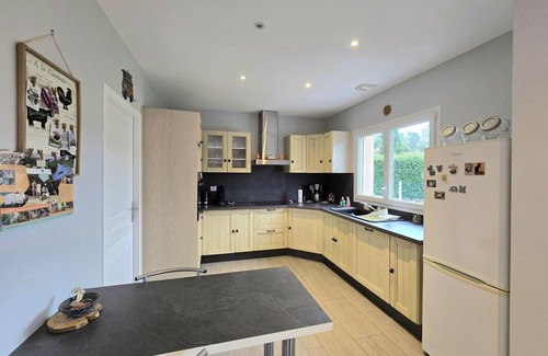 Champcevinel Cottage | Charming House near Périgueux with WiFi, Enclosed Garden, and Baby Equipment