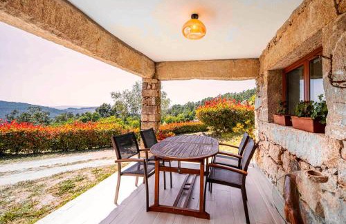 Mondim de Basto House | Charming house with shared pool Vilar de Ferreiros