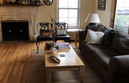 Harbert House | Charming House walking distance to the beach and bakery!