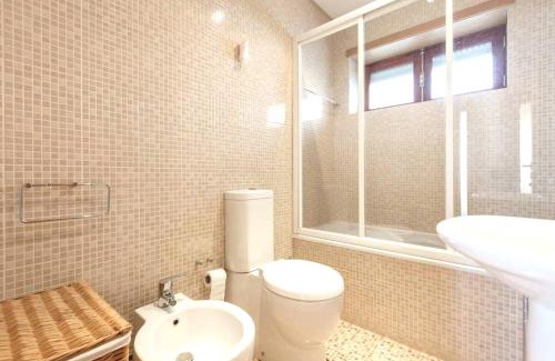 Caminha House | Charming house with balcony and sea view in Moledo