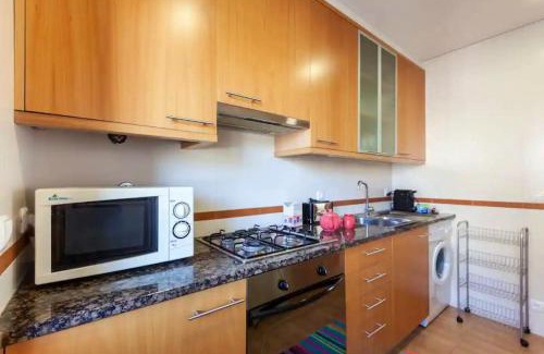 Caminha House | Charming house with balcony and sea view in Moledo