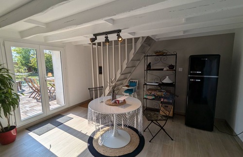 Messas Cottage | Charming house with terrace and enclosed garden in Messas