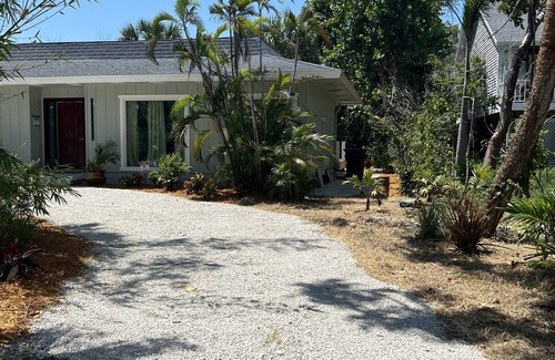 Sanibel House | Charming Island Cottage – Fully Restored & Steps from the Beach