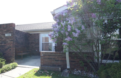 Lafayette Condo | Charming Lafayette Condo: Cozy Retreat in Indiana