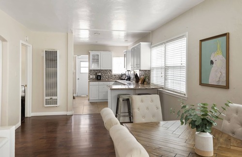 South Laguna House | CHARMING Laguna Beach 3BR/1BA Cottage & Casita/1BA, Close to 1000 Steps Beach