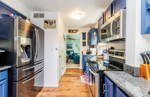 Cedar Lake House | Charming Lake House, Lake View, Private Pier, Bugaboo Bar and Water Sports!