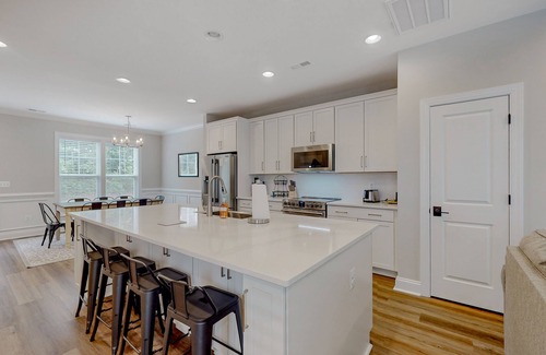 Mineral House | Charming lakefront retreat with game room and covered dock access