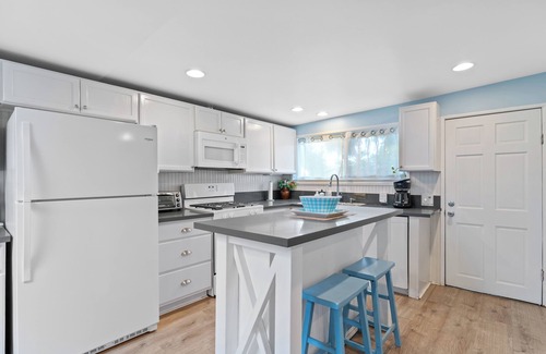 Harbor House | Charming Long Beach Home Near LAX, Beaches