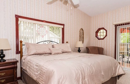 Fennville Cottage | Charming Lower Scott Lake 3 bedroom home