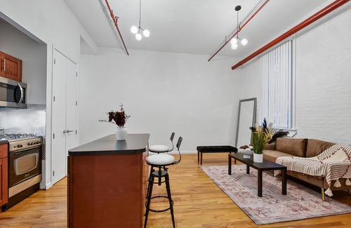 Port Morris Apartment | Charming Luxe 2bdrm Continental Residence