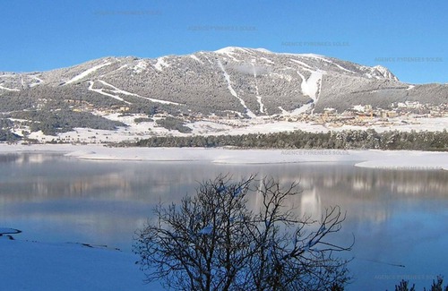 Les Angles Apartment | Charming mezzanine studio cabin for 4, near center, ski locker