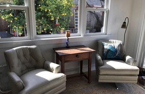 North Fair Oaks House | Charming Mid-Century Modern, 2bed/2bath Cottage w/Lg Garden