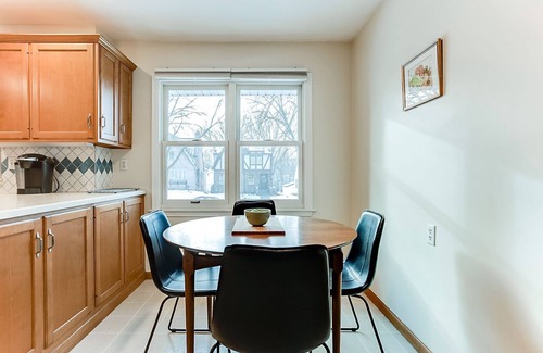 Macalester - Groveland House | Charming Mid-Century Modern Eco-Friendly Home