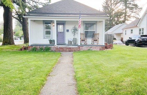 Coeur d'Alene Cottage | Charming Midtown Cottage, 11 straight blocks to Sherman Ave/Downtown Boat Launch