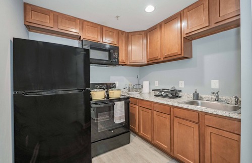 Montpelier Apartment | Charming Modern 2-bedroom apartment near DC with free parking