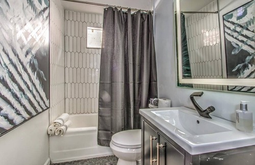 Downtown Apartment | Charming, modern, 2nd floor home-away-from-home