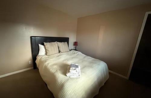 Millcreek House | Charming Mountain Retreat with Enclosed Backyard and Artistic Flair