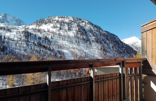 Isola Apartment | "Charming Mountain Retreat: Cozy Apartment in Isola 2000, France"