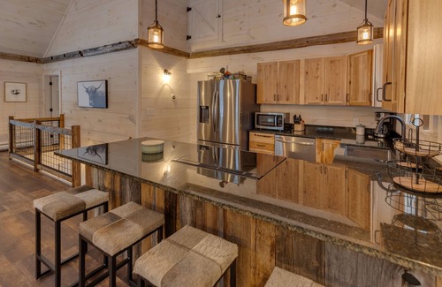 Campton House | Charming new rustic mountain home located 10 minutes from Waterville Valley!