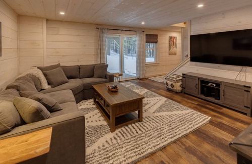 Campton House | Charming new rustic mountain home located 10 minutes from Waterville Valley!