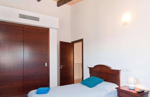 Algaida Villa | Charming newly built finca and chic guest house.