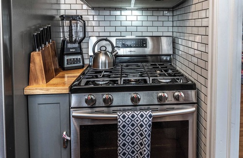 Waite Park House | Charming Nordeast Home w/Movie Theatre + Office!