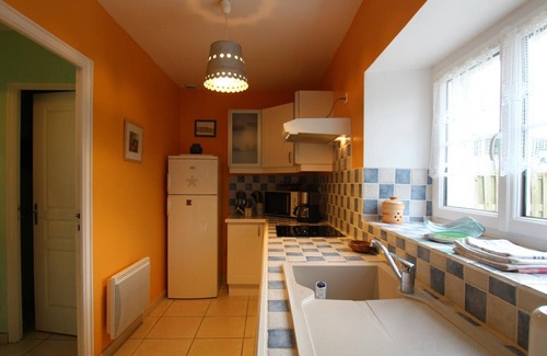 Ravenoville Cottage | Charming Norman house near the sea, with private garden