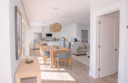 Tavernier Villa | Charming Ocean Front Pool Home with dockage & pool