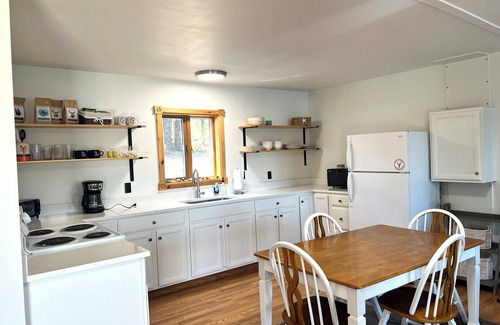 Steuben Cottage | Charming ocean view cottage with WiFi, AC in beautiful Steuben
