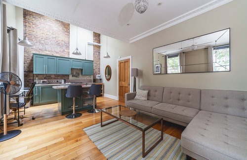 Ravenscourt Park Apartment | Charming One-Bed Oasis in Hammersmith