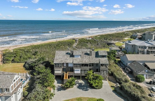 Duck House | Charming Outer Banks townhome located in Sanderling with unmatched panoramic views