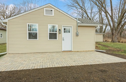 Village of Bloomfield House | Charming Pell Lake Home, Close to Lake Geneva!