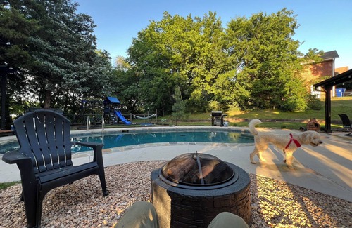 Broken Arrow House | Charming Pool House -Rose District - Broken Arrow