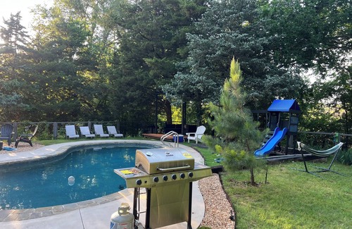 Broken Arrow House | Charming Pool House -Rose District - Broken Arrow
