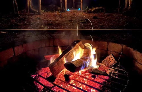 Sebago House | Charming private 3-bedroom on 3 acres in Sebago, Pool, Hot Tub, Large Firepit