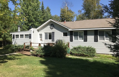 Cook Cottage | Charming Private Cottage on Lake Vermilion