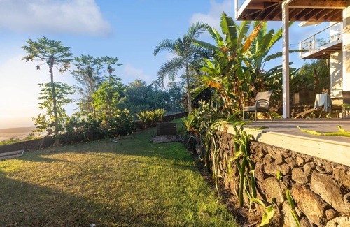 Kalaoa House | Charming Pu'ukala Sunset - Near Hiking and Golf by RedAwning