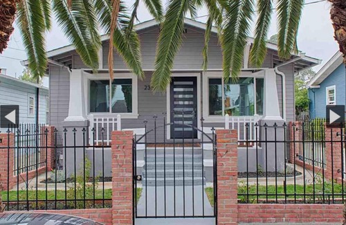 Oakland House | CHARMING & QUIET ONE BEDROOM /ONE OFFICE OAKLAND CRAFTSMEN HOME