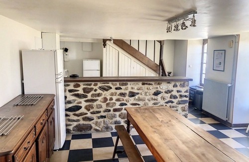 Longuefuye Cottage | Charming Relais de Chasse XVIII, heated indoor pool optional (Apr Oct)