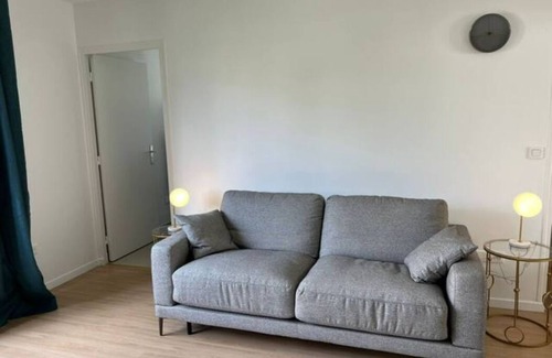 Neuilly-sur-Seine Apartment | Charming renovated T1 Neuilly-sur-Seine : Mobility lease