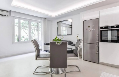 Les Fleurs Apartment | Charming Renovated 1BR Apart. In Heart Of Monaco