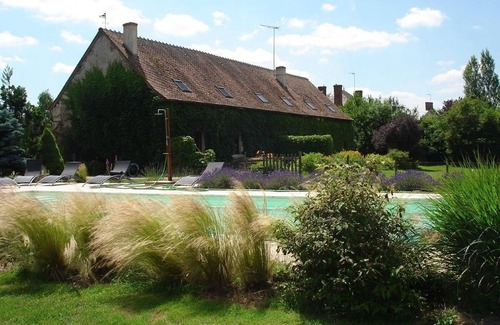 Migne Cottage | Charming Renovated Barn with Pool in the Heart of Brenne