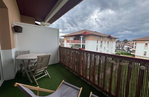 Ciboure Apartment | Charming renovated T2 with terrace near the beach