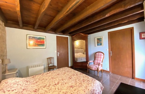 Vayrac Villa | Charming residence, perfect for communing with family and friends.