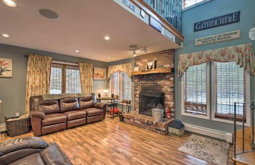 Blueberry Estates House | Charming Retreat about 1 Mi to Ossipee Lake Marina!